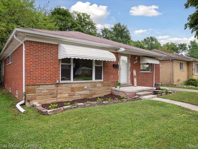 24000 Morton St, Oak Park, MI, 48237