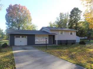 6564 Alpha Dr, Alton, IL 62002