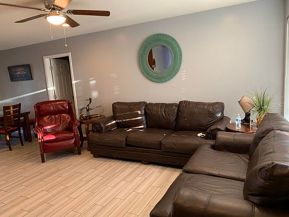 3rd image of 2511 N 47th Dr