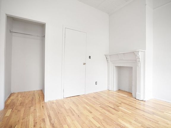 2nd image of 684 Metropolitan Ave APT 2R