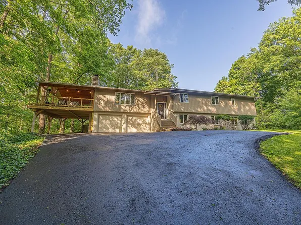 957 E Jasper Dubois Rd, Jasper, IN 47546