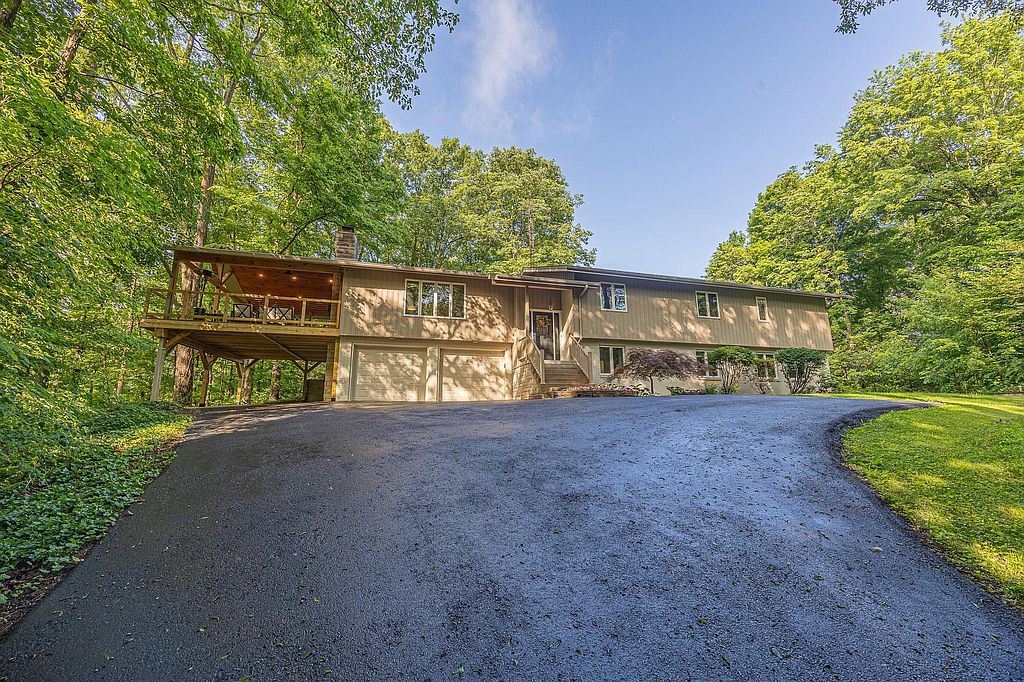 957 E Jasper Dubois Rd - Property Image