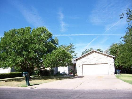 1st image of 2207 Fairway Dr