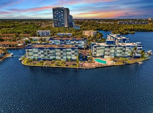 16570 NE 26th Ave APT 2C, North Miami Beach, FL 33160