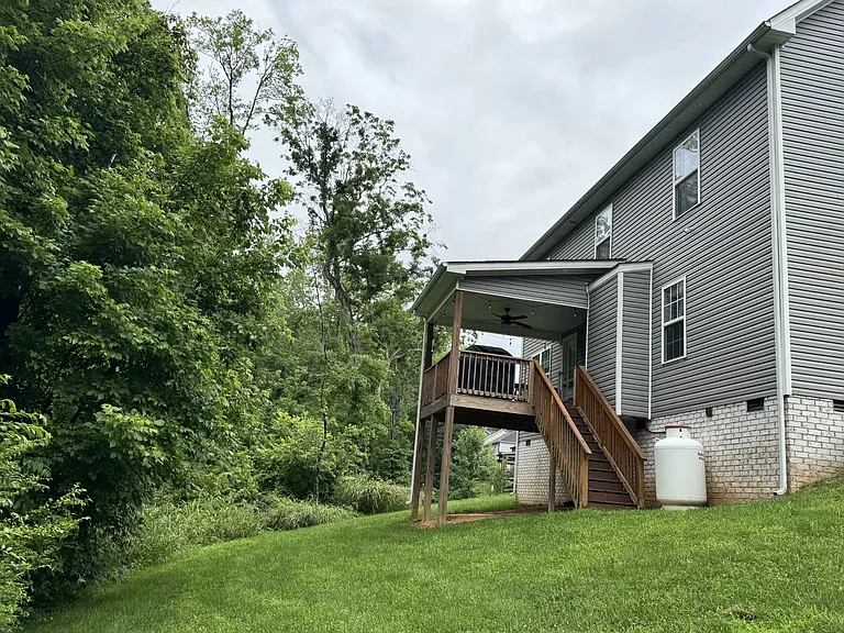 1057 Brightwood Ct — Photo 41