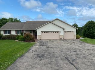 S265 Oak Dr, Coon Valley, WI 54623