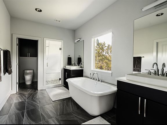 4th image of 8110 Ranch Road 2222 APT 36