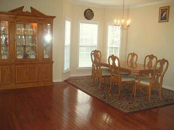 3rd image of 3801 Stoneybrook Dr