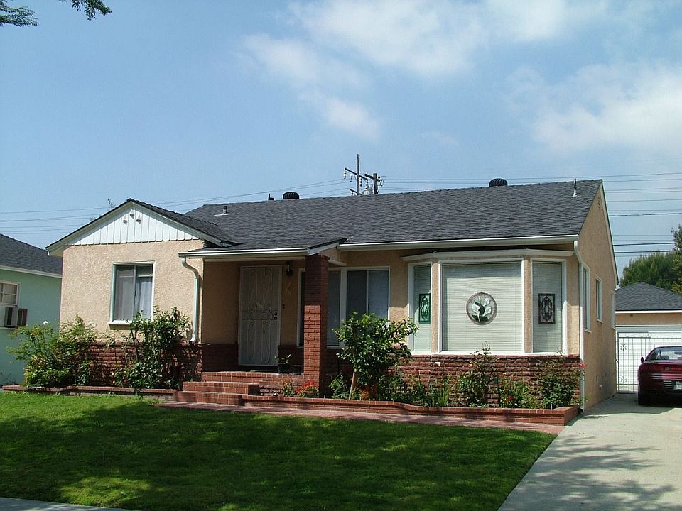 1st image of 4827 Hackett Ave