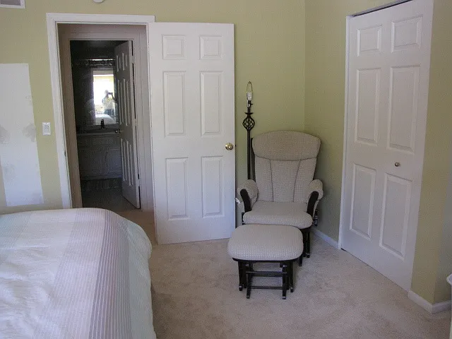 2165 Shenandoah Ct N #F — Photo 8