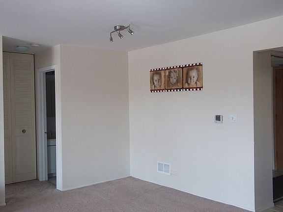 4th image of 1601 N 76th Ct APT 404