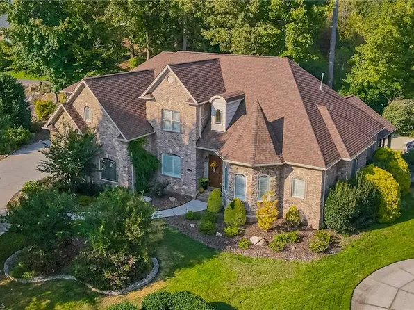 122 Salem Village Ct, Clemmons, NC 27012