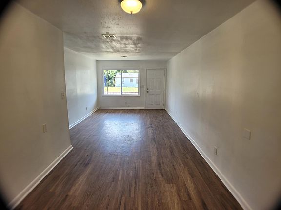 2nd image of 3117 NE 14th St
