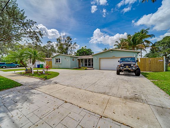 4th image of 5181 SW 89th Avenue