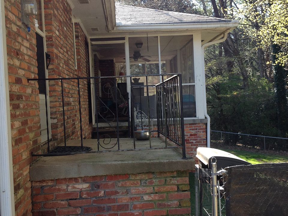 2nd image of 2968 Blackwood Rd