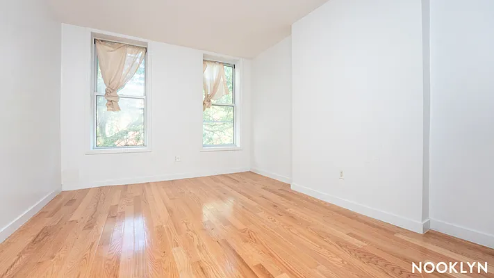 Rented by Nooklyn NYC LLC | media 38