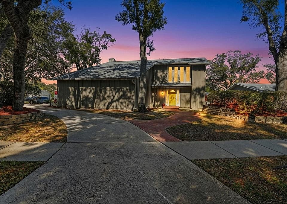 1st image of 2659 Diamond Head Dr N
