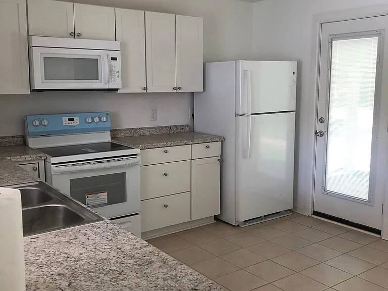 5480 Shallowford Rd — Photo 6