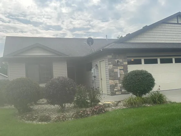 2451 Dallman Ln SE, Rochester, MN 55904
