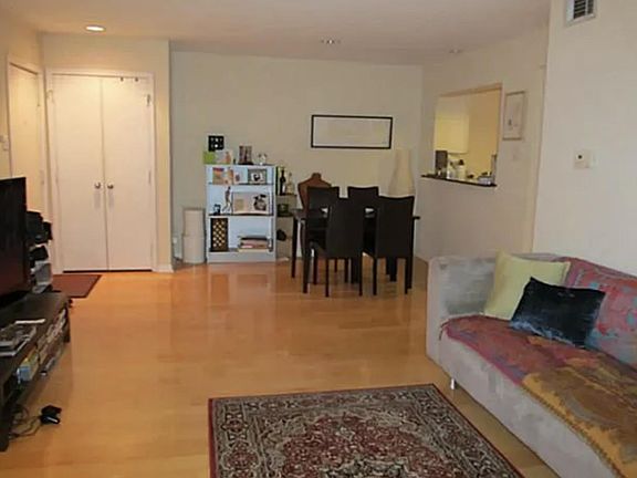 2nd image of 3711 Holland Ave APT 204