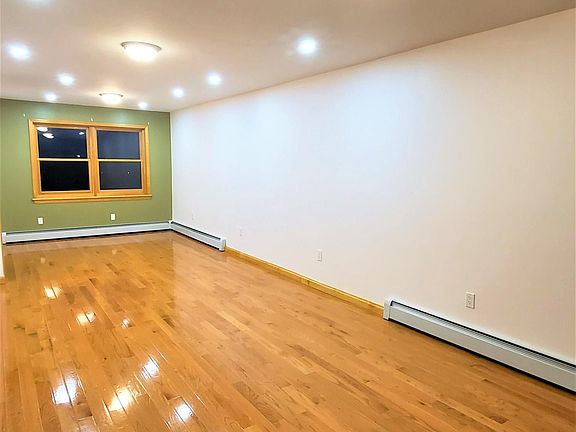 2nd image of 6143 75th St Unit 3