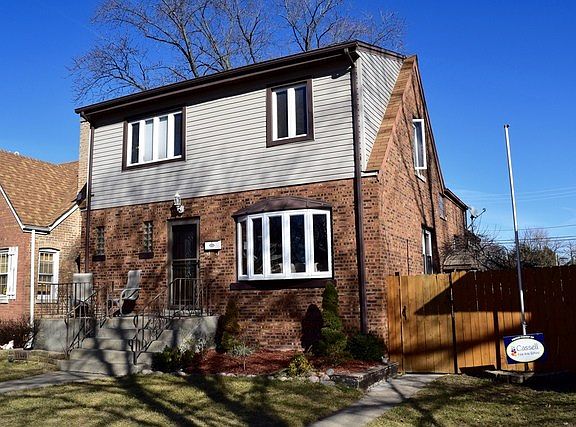 2nd image of 11449 S Central Park Ave