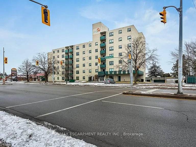 421 Fairview Dr #501 — Photo 1