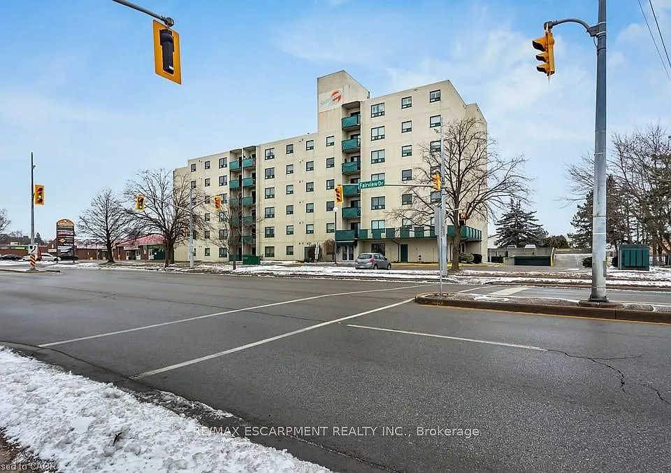 421 Fairview Dr #501