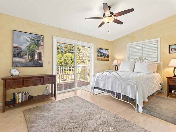 4th image of 3544 Bay Ave
