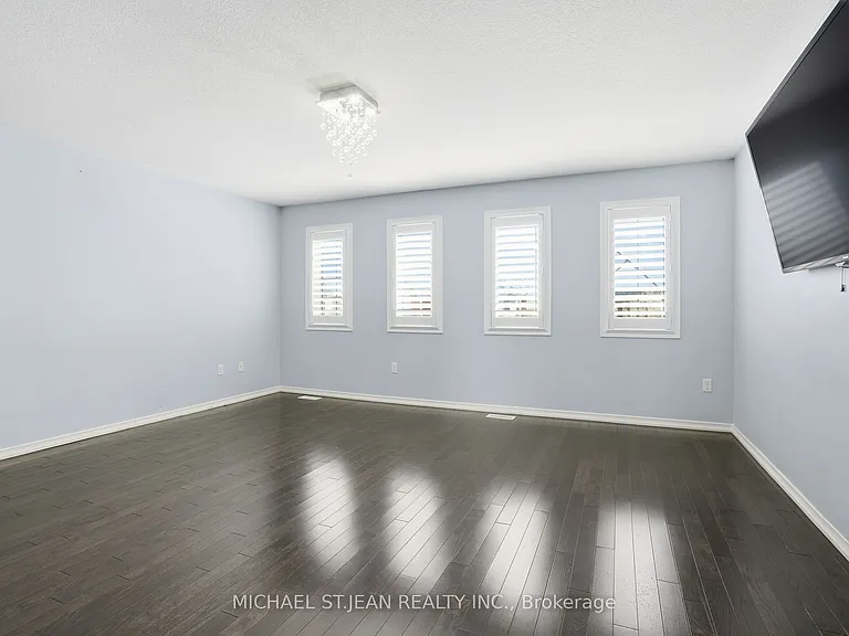63 Fowler Dr — Photo 29
