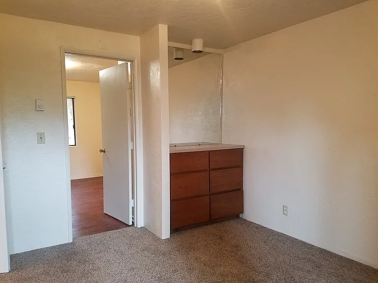 1240 Washington St #&-5 — Photo 6