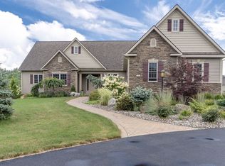 3 Hammerstone Ln, Altamont, NY 12009