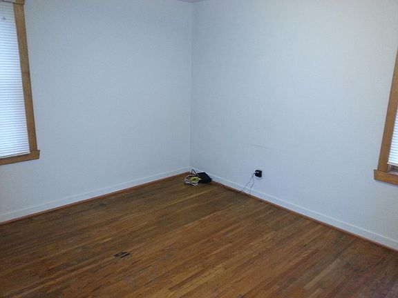 3rd image of 185 Victoria Blvd