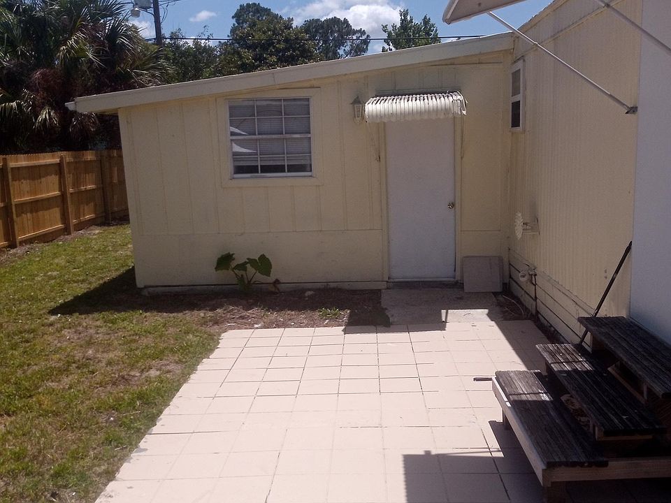 1st image of 1121 Avenue G #B