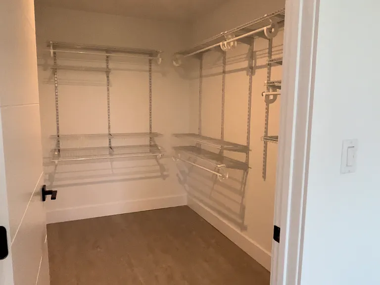 215 Park — Photo 10
