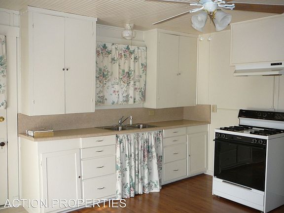 2nd image of 7741 Twin Oaks Ave APT B