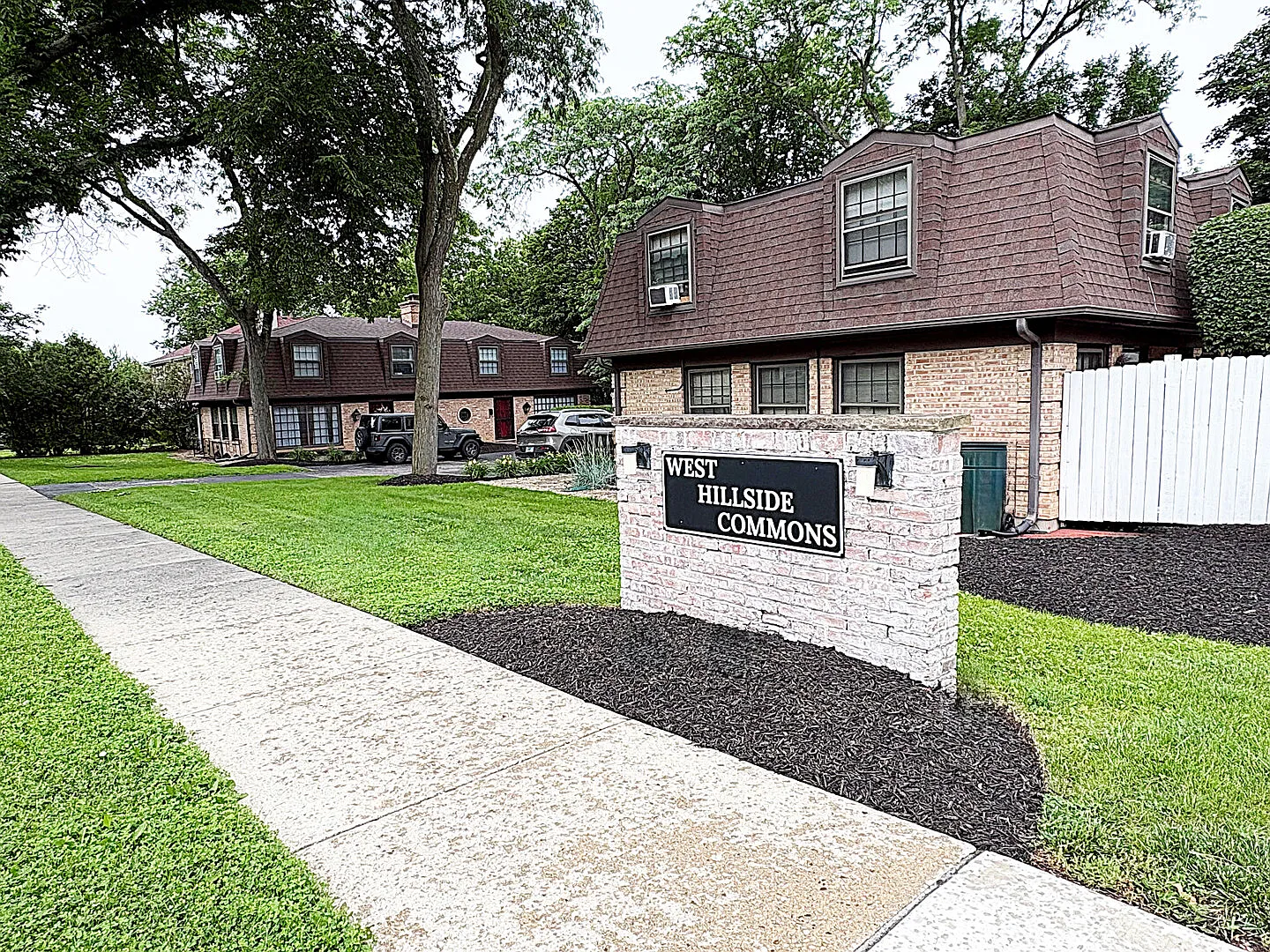 3 bed, 1.5 bath, 1500 sqft, $2,800 — Photo 1