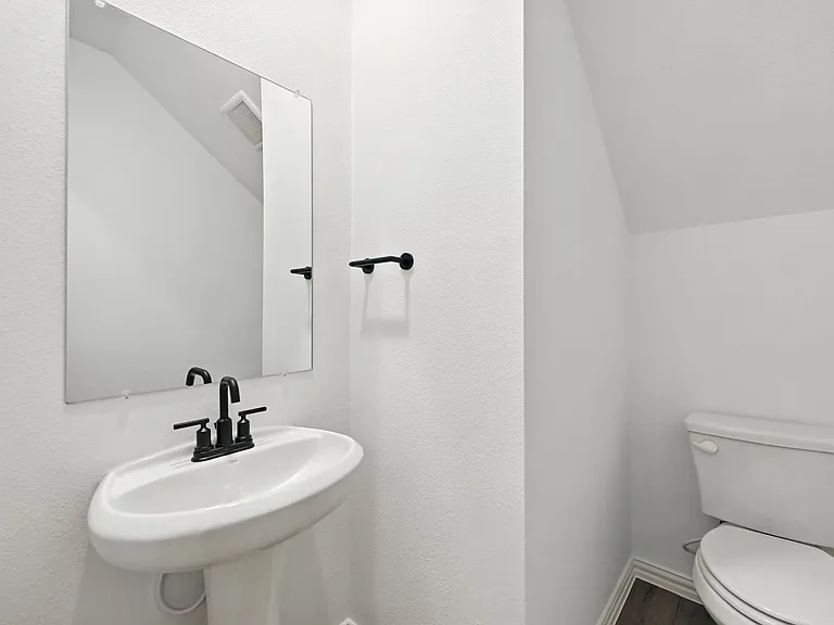 630 Redwood Way — Photo 10