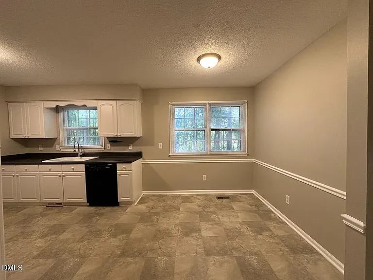 1505 Highland Trl — Photo 4