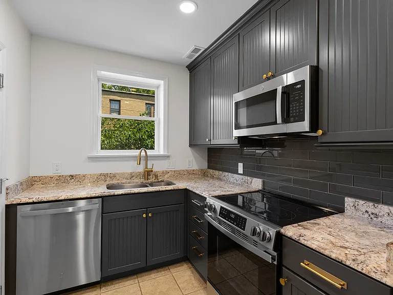 7517 Oxford Dr #2A — Photo 14