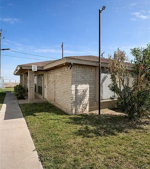 312 Gastel Cir #3 — Photo 2