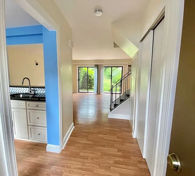 59 Hudson Heights Dr — Photo 9