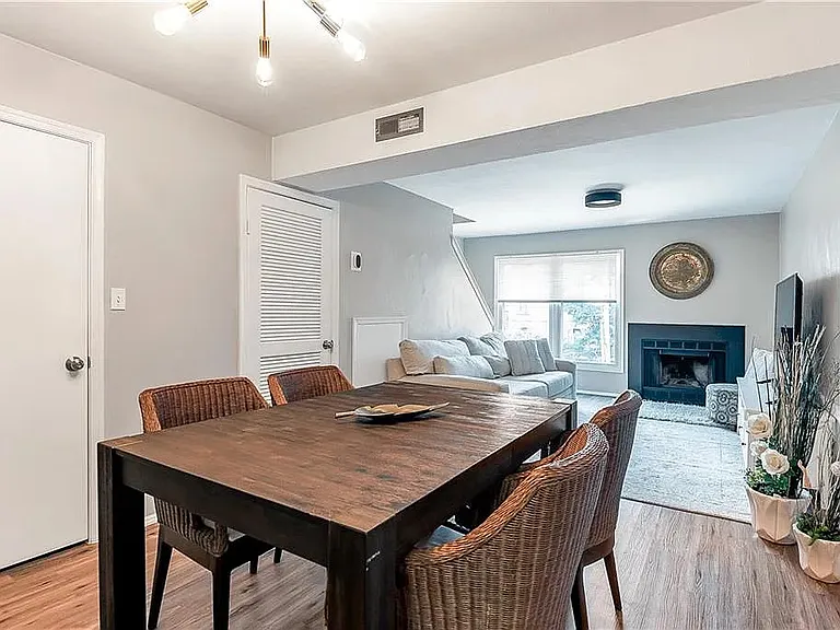 1301 Hampton Blvd #206 — Photo 5