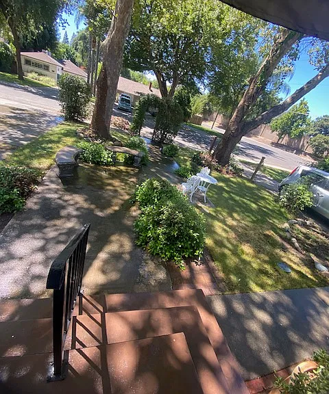 765 8th Ave — Photo 3