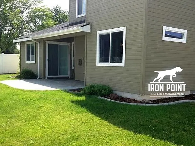 1658 W Bayeux Dr — Photo 11