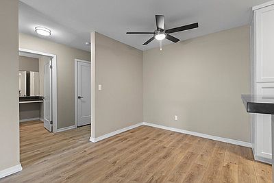 2nd image of 9128 Burke St #103
