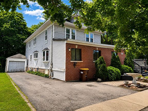 3rd image of 817 Blakely St
