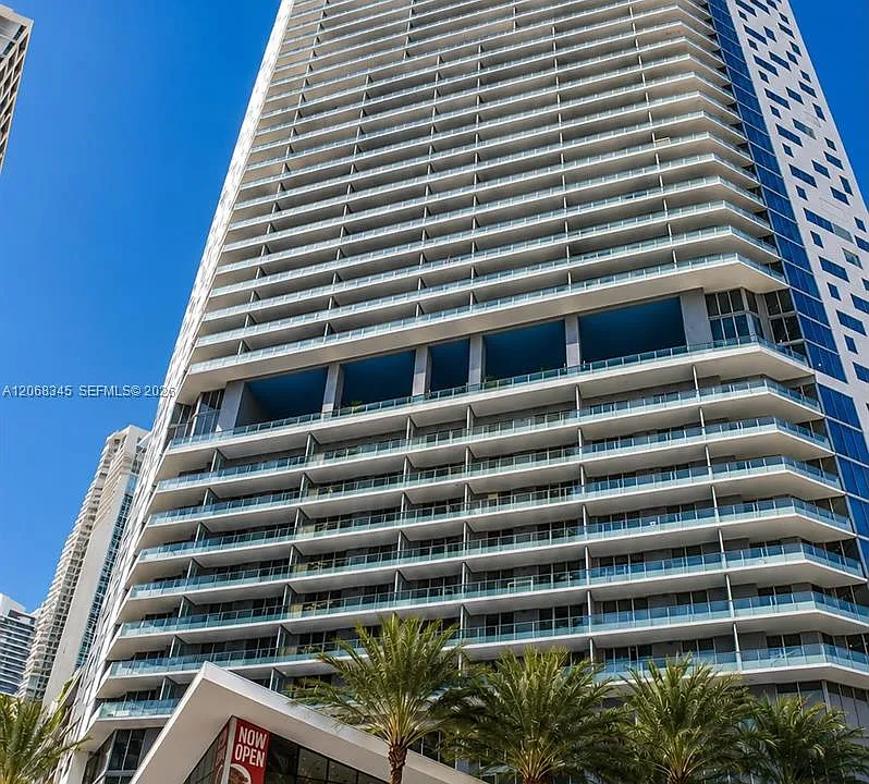 1300 Brickell Bay Dr #3400