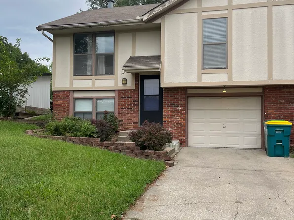7119 N Park Ave, Kansas City, MO 64118
