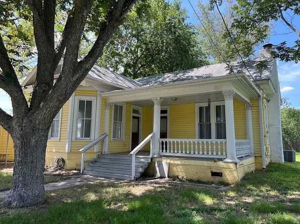 269 Lee St, Seguin, TX 78155